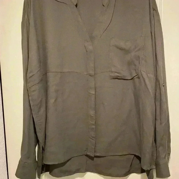Young Fabulous & Broke Women's oversized khaki button down long sleeve blouse M - Picture 13 of 14